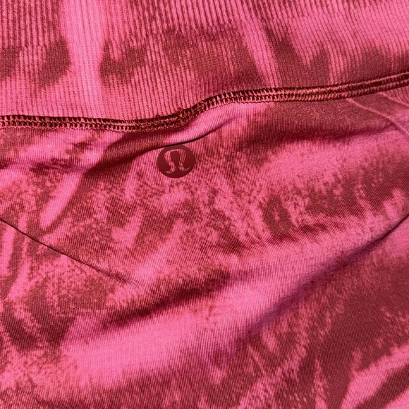 •Lululemon tie dye Ebb to Street legging• - Picture 6 of 7